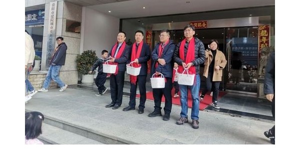 龍行龘龘，開工大吉，擼起袖子加油干!