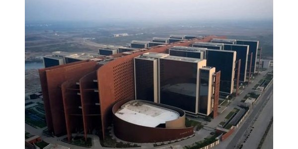 全球最大的辦公樓群在印度建成可容納7萬(wàn)人同時(shí)辦公！